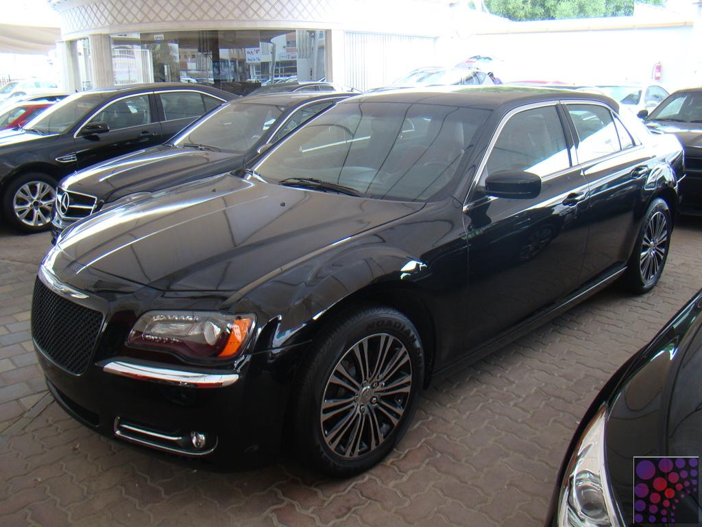 Chrysler S300 2013 Sharjah Uae