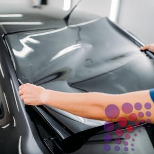 افضل عازل حراري للزجاج السيارات في الامارات