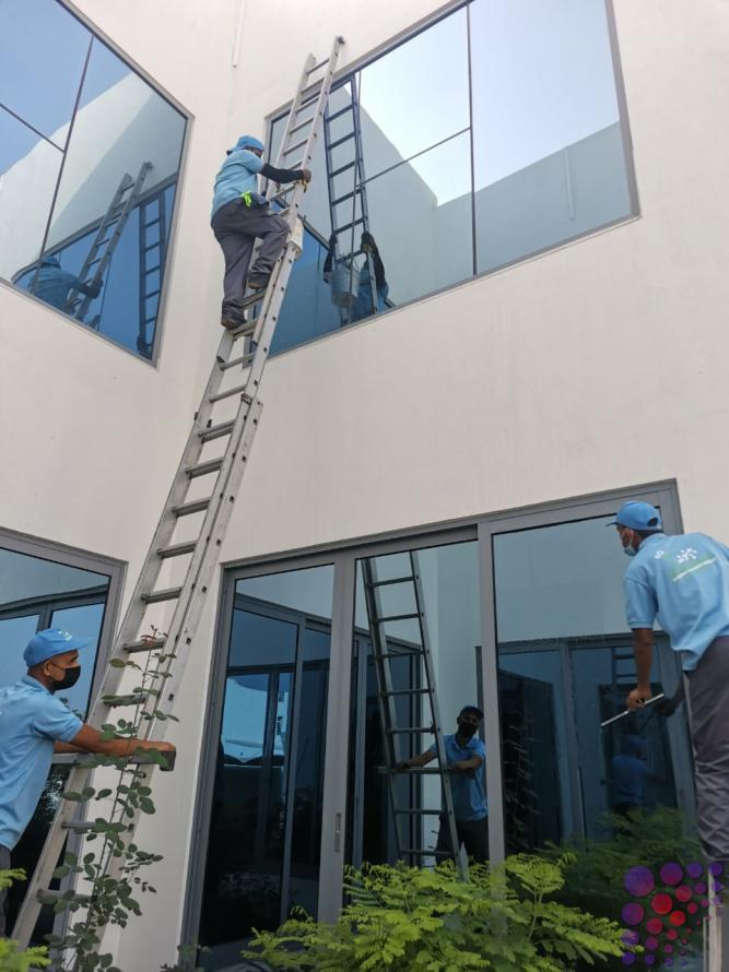 Dubai Balcony and Window Cleaning Service
