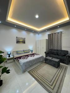 استوديو مفروش للإيجار مع مدخل خاص في فيلا منطقة المقام