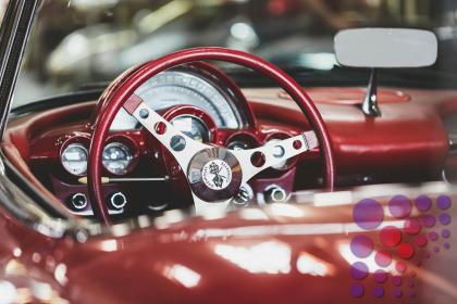 عرض بيع السيارات في الشارقة