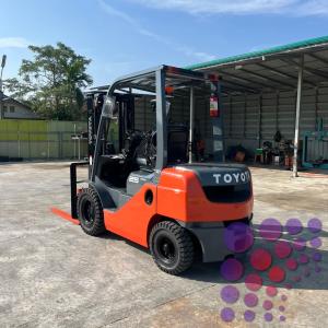 فوركلفت للإيجار في الدمام - عزم الرافعات