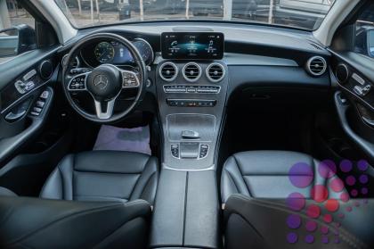 MERCEDES-GLC300 2021